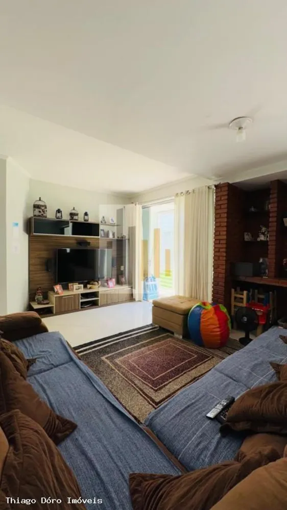 Casa, 3 quartos, 190 m² - Foto 1