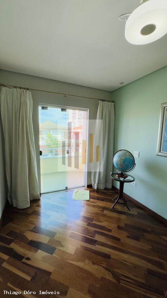 Casa, 4 quartos, 260 m² - Foto 4