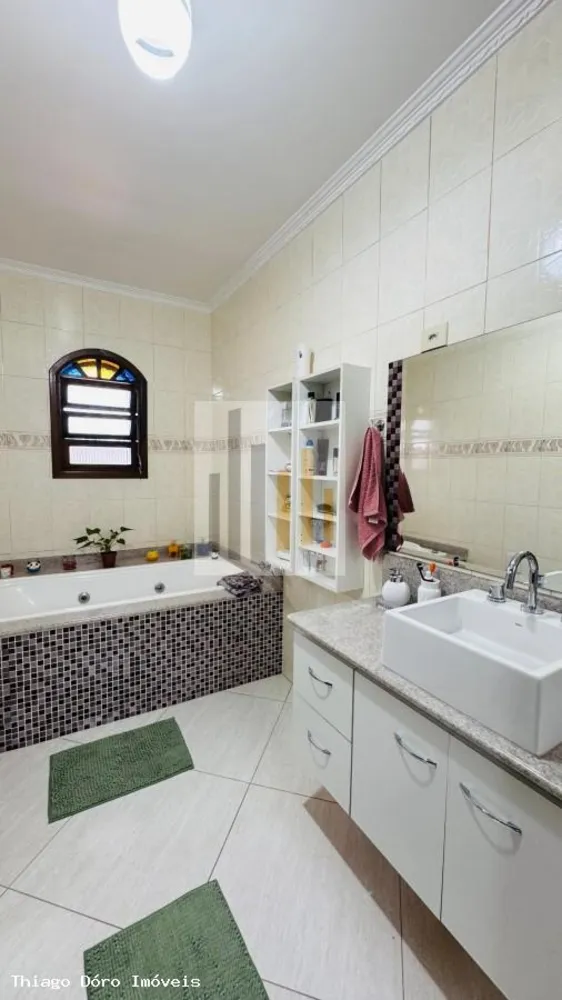 Casa, 4 quartos, 255 m² - Foto 2