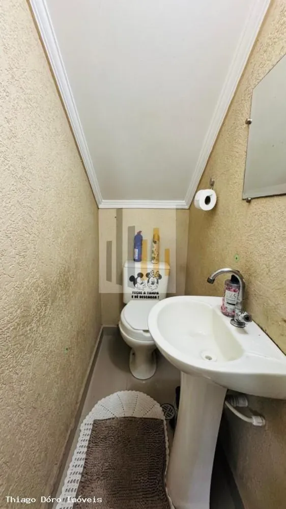 Sobrado, 3 quartos, 240 m² - Foto 1