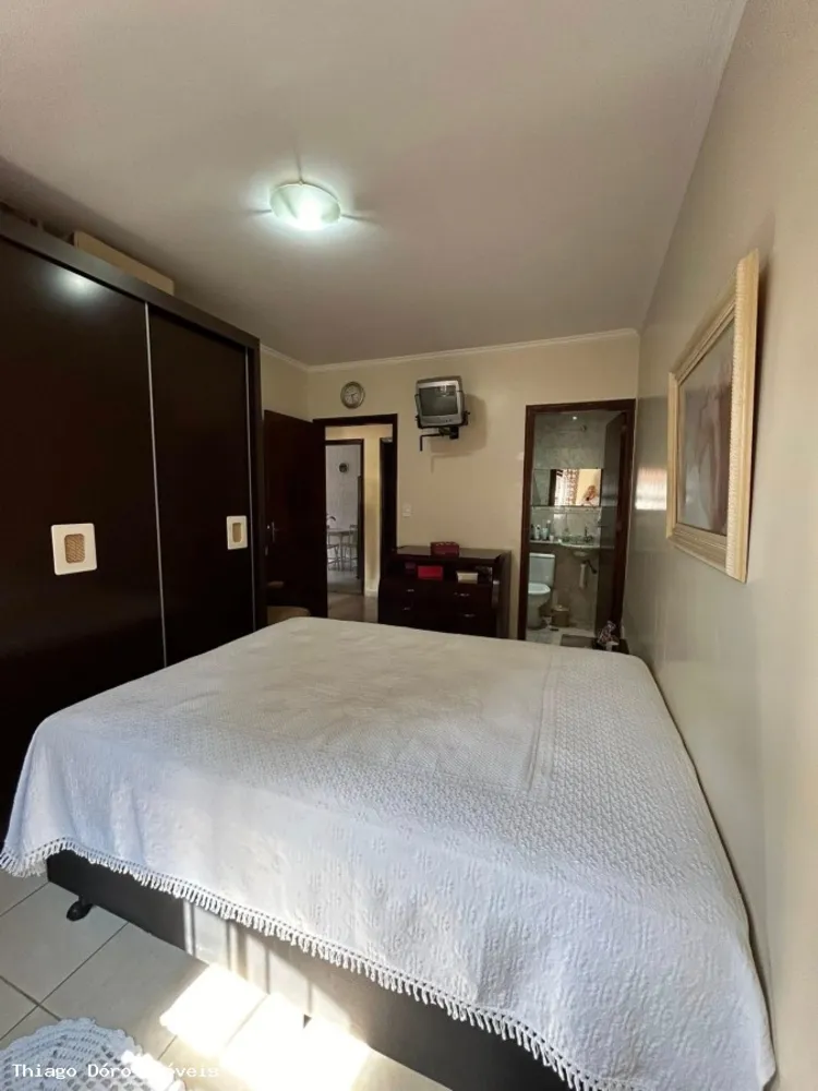 Casa, 3 quartos, 200 m² - Foto 6