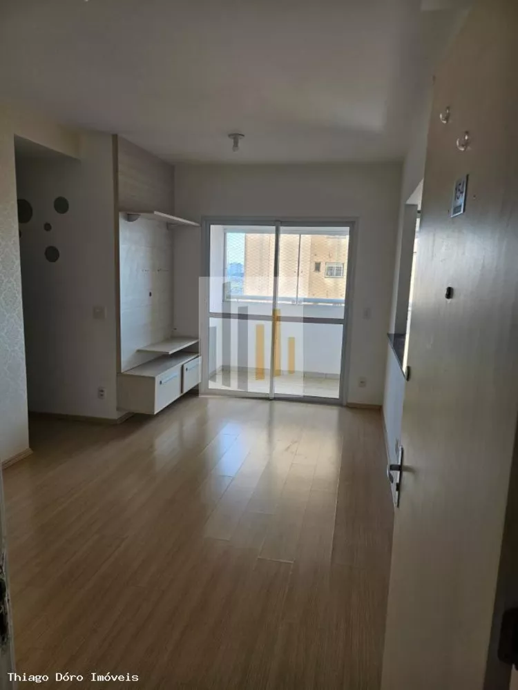 Apartamento à venda com 2 quartos, 62m² - Foto 1