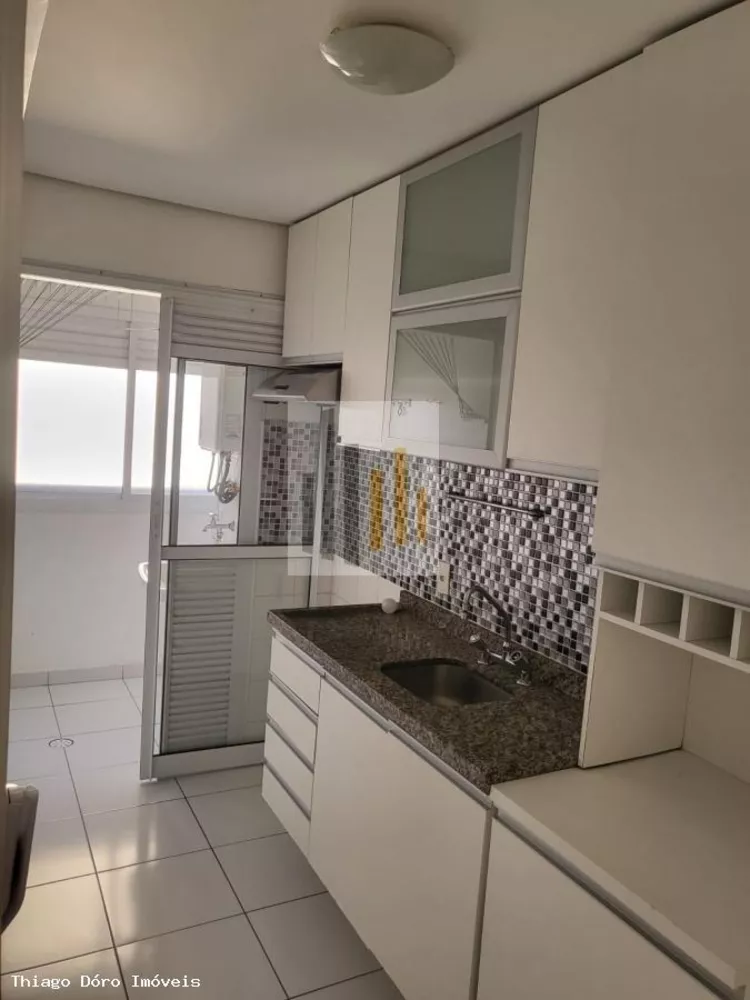 Apartamento à venda com 2 quartos, 62m² - Foto 4