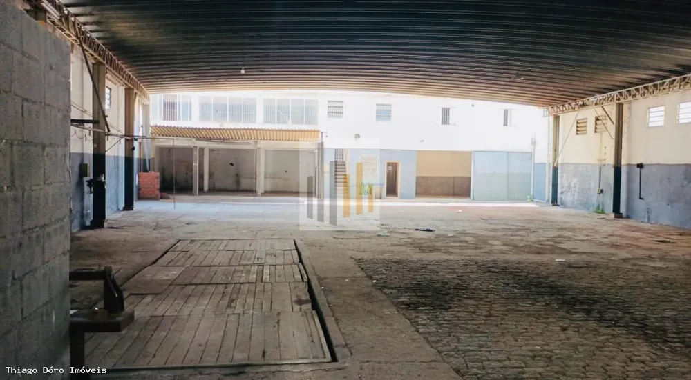 Depósito-Galpão, 946 m² - Foto 2