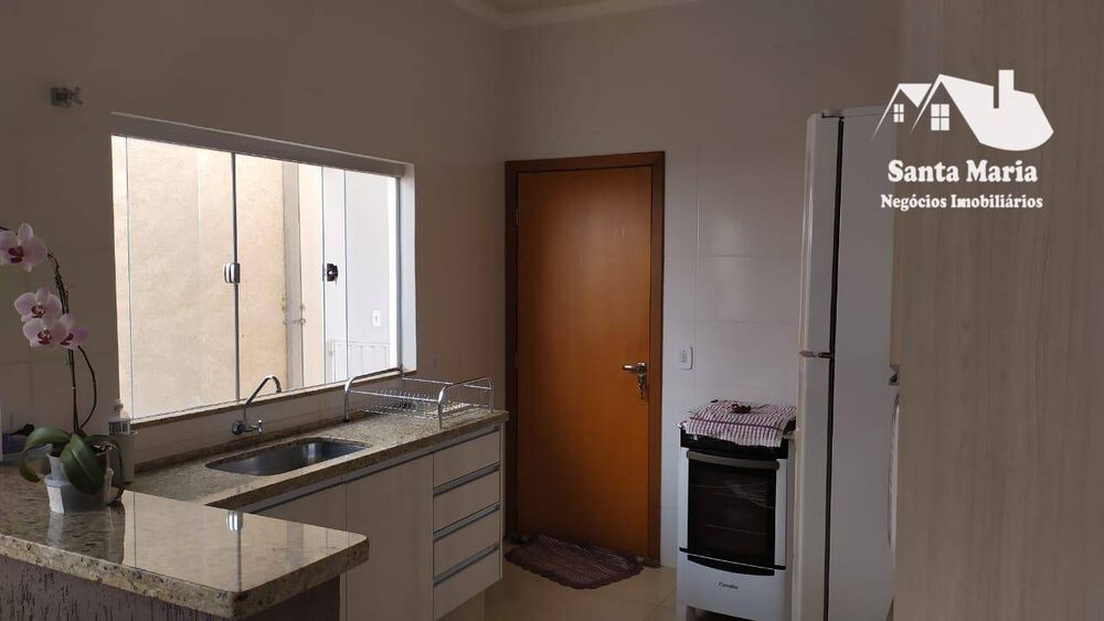 Casa, 3 quartos, 142 m² - Foto 2