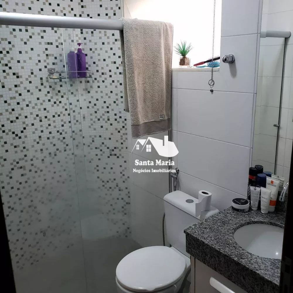 Apartamento à venda com 2 quartos, 70m² - Foto 1