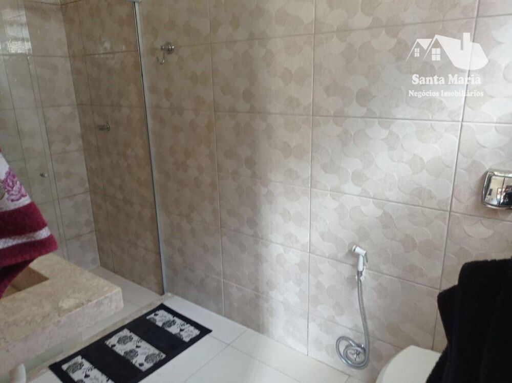 Casa, 3 quartos, 141 m² - Foto 2