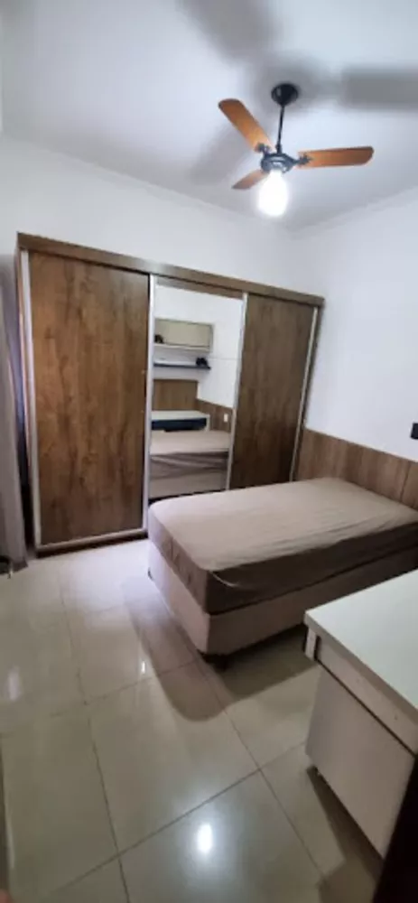 Casa à venda com 3 quartos, 180m² - Foto 4