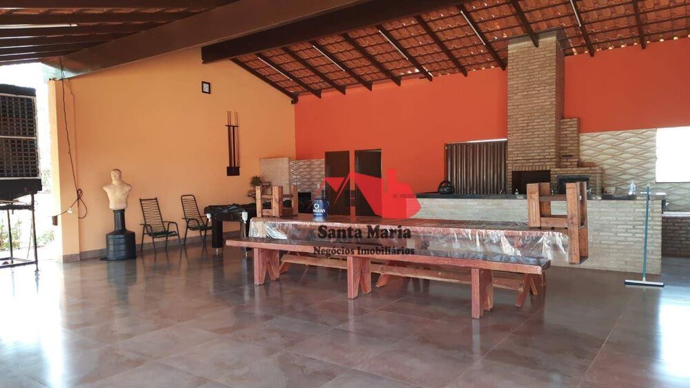 Chácara à venda com 2 quartos, 220m² - Foto 4