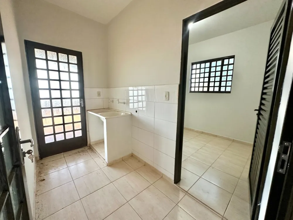 Chácara, 4 quartos, 4640 m² - Foto 2