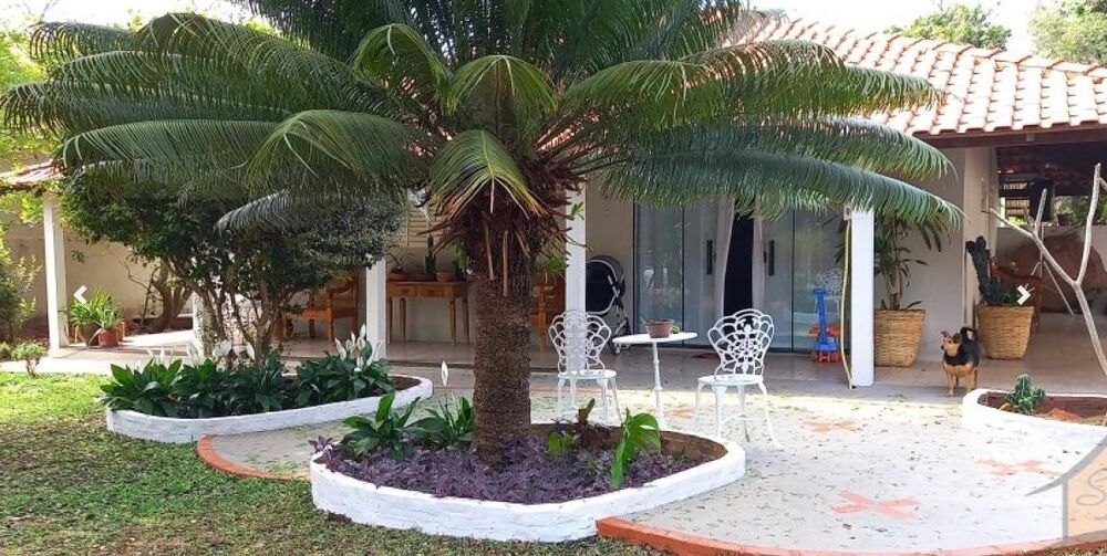 Chácara, 2 quartos, 1630 m² - Foto 1