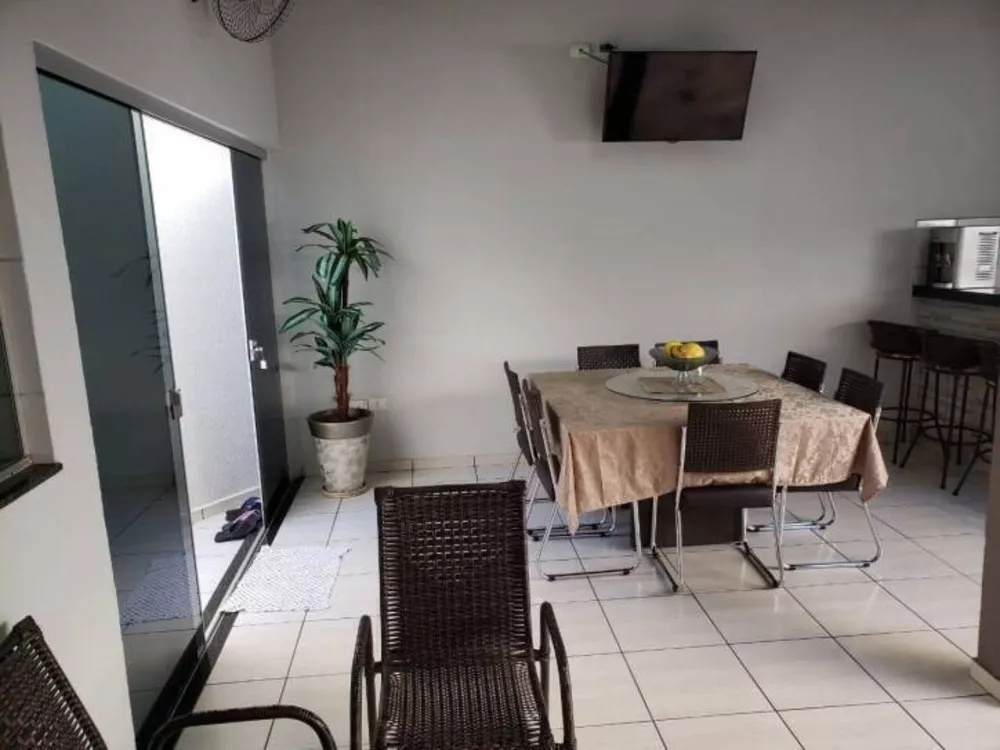 Casa, 2 quartos, 242 m² - Foto 9