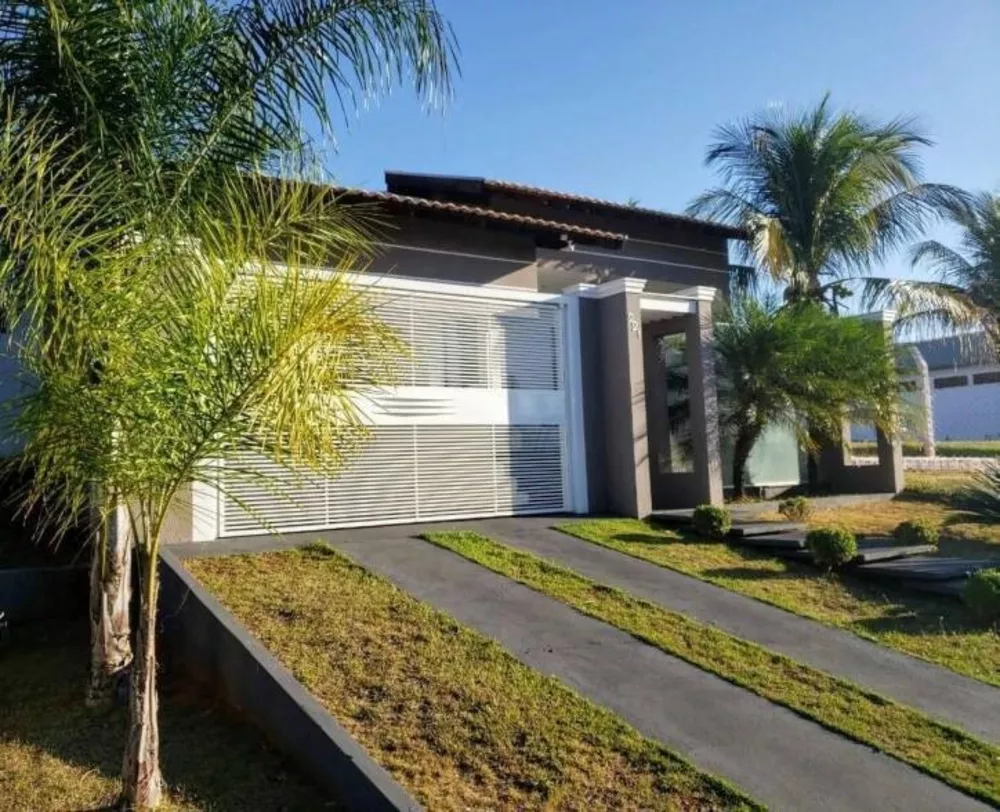 Casa, 2 quartos, 242 m² - Foto 1