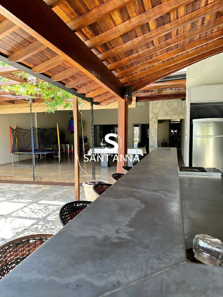 Casa, 4 quartos, 750 m² - Foto 1