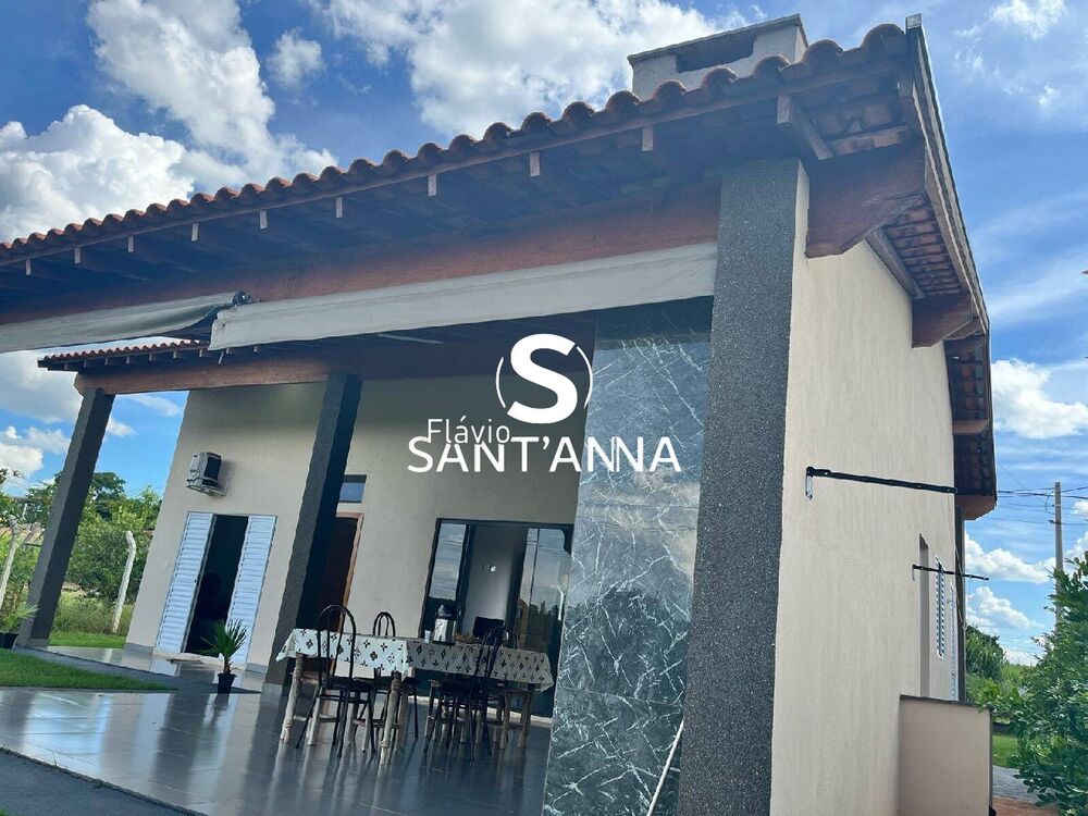 Chácara à venda com 2 quartos, 950m² - Foto 2