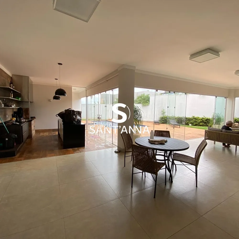 Casa, 4 quartos, 1182 m² - Foto 1