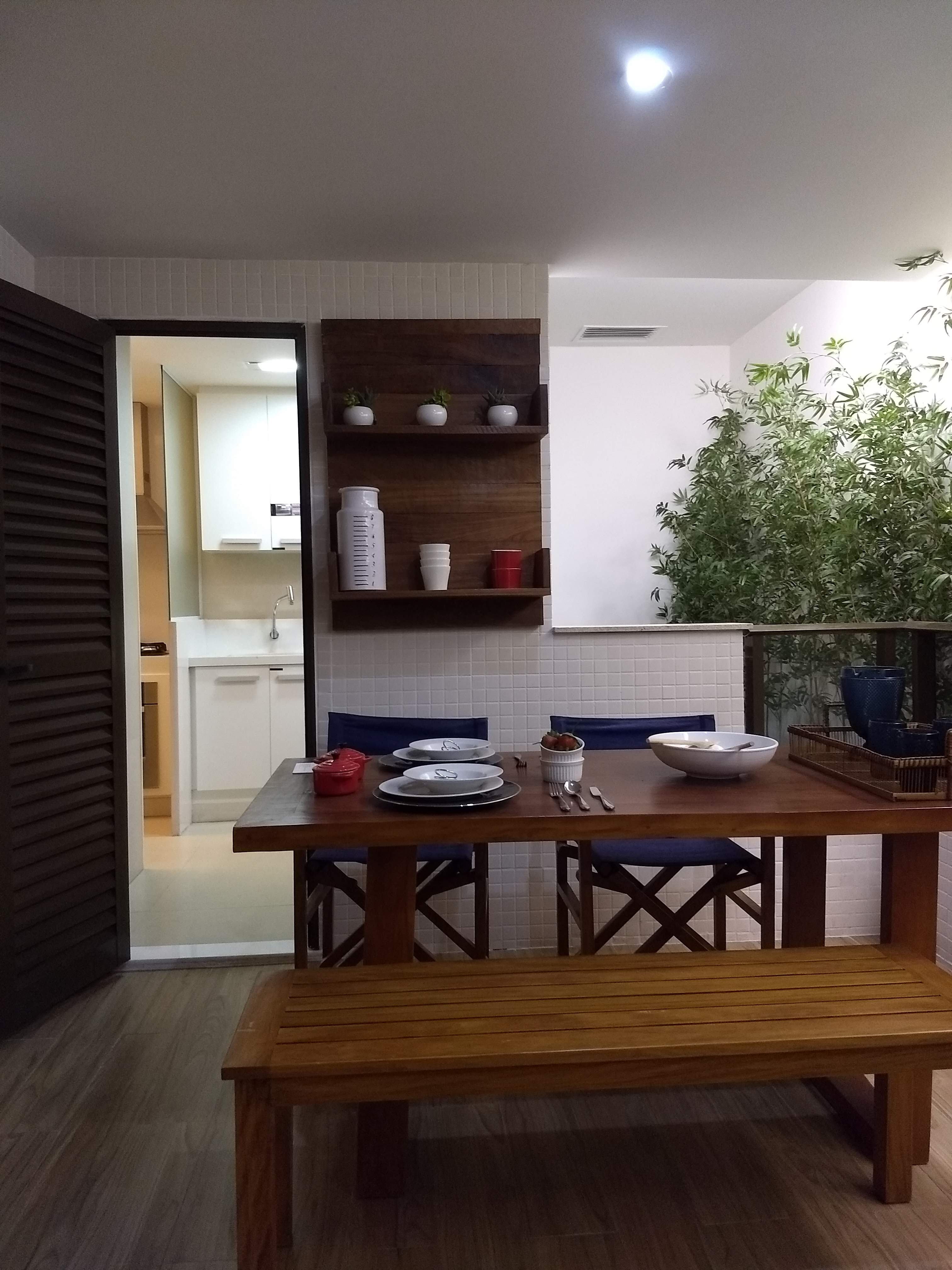 Apartamento à venda com 3 quartos, 131m² - Foto 2