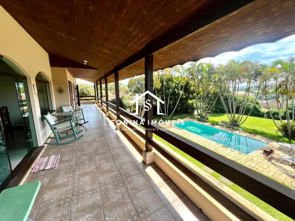 Casa, 5 quartos, 250 m² - Foto 4