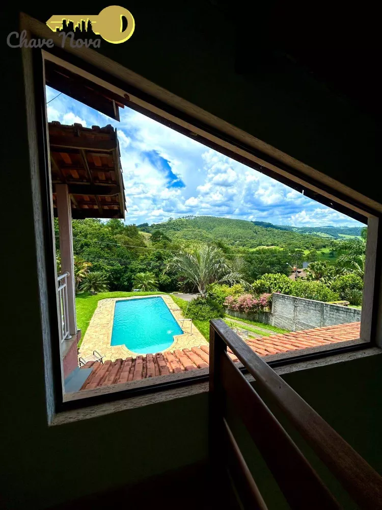 Casa de Condomínio à venda com 4 quartos, 330m² - Foto 3