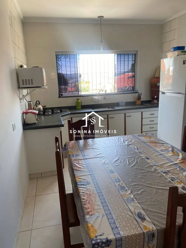 Casa, 5 quartos, 183 m² - Foto 2