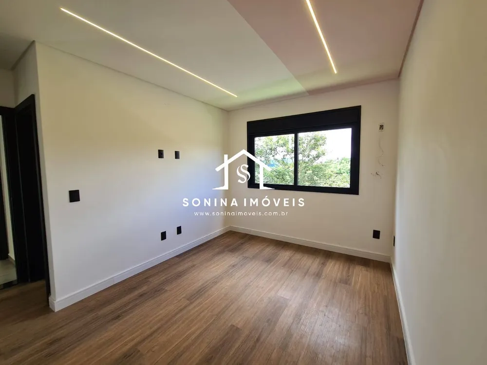 Casa, 3 quartos, 221 m² - Foto 4