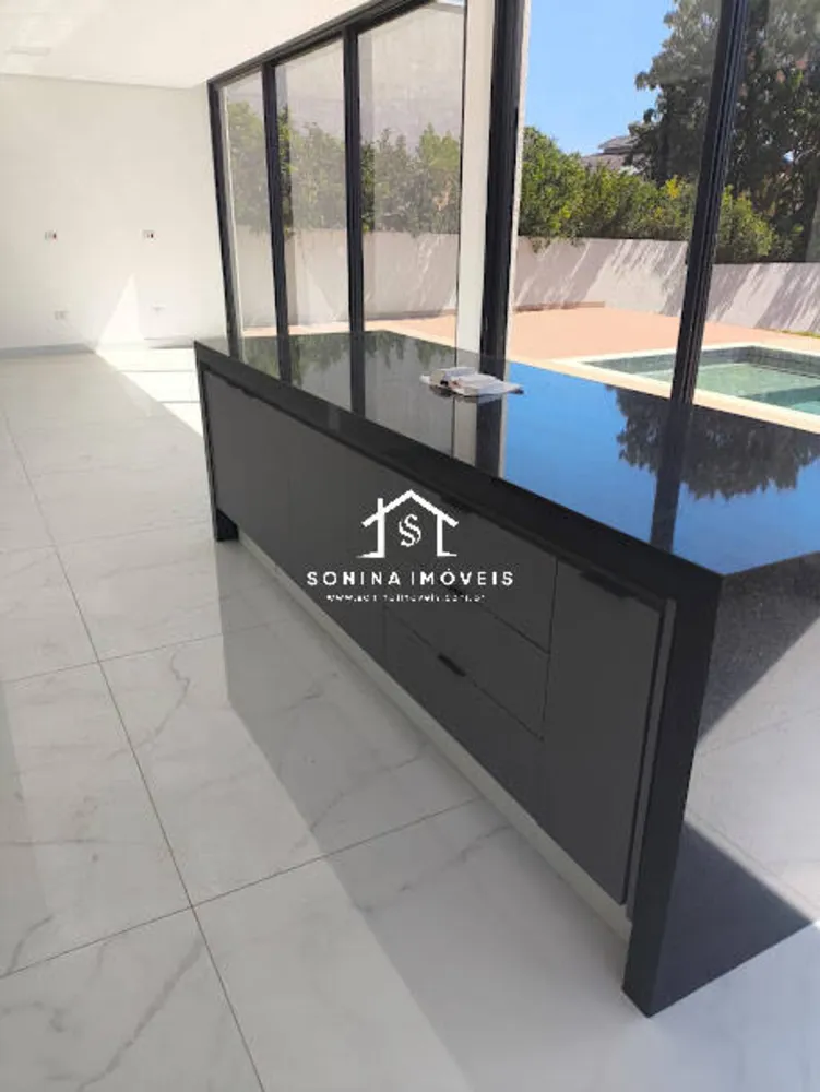 Casa, 4 quartos, 252 m² - Foto 2