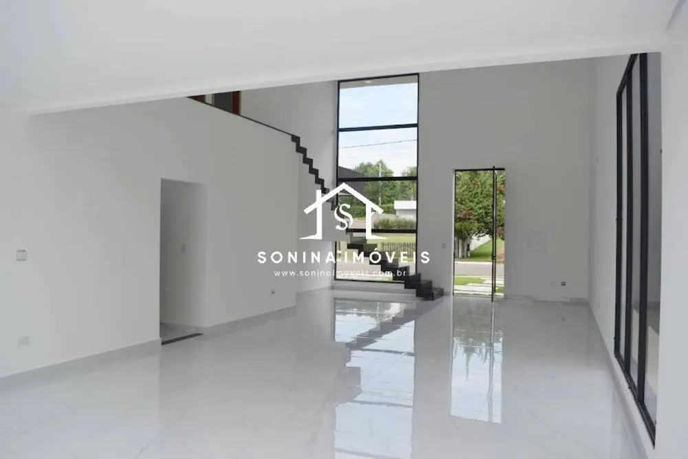Casa, 4 quartos, 252 m² - Foto 1