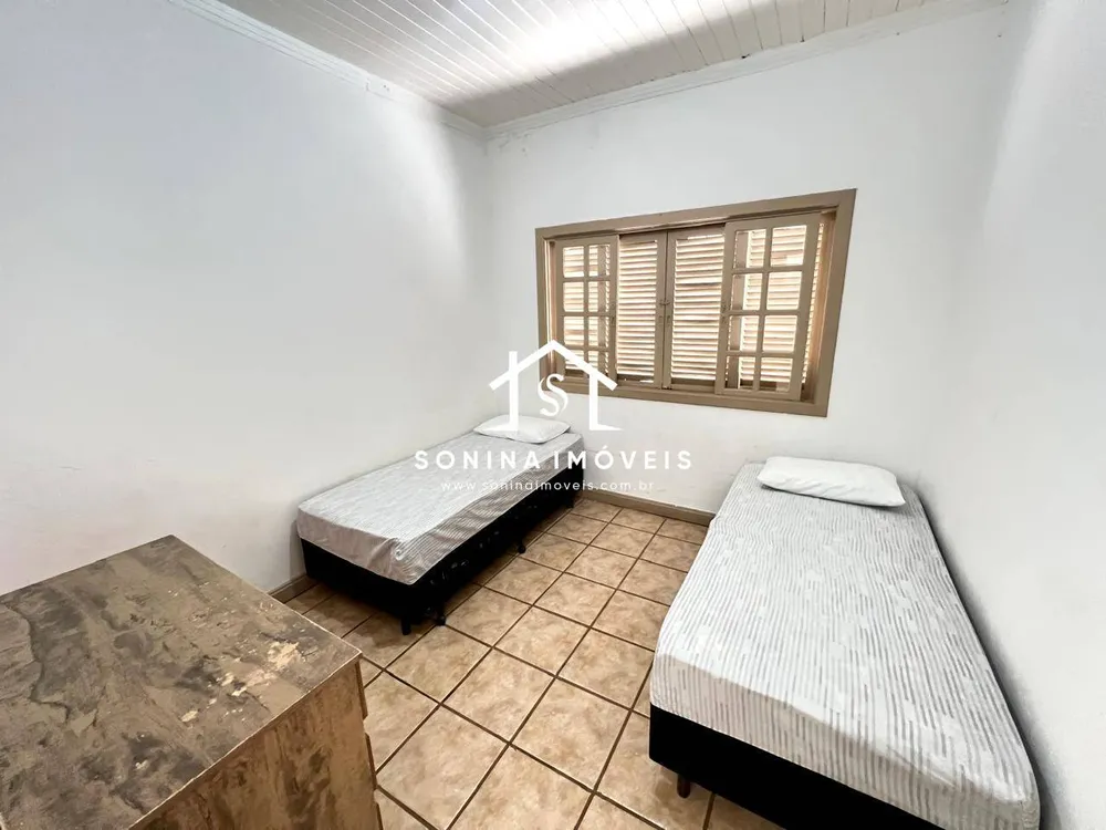 Casa, 5 quartos, 338 m² - Foto 3
