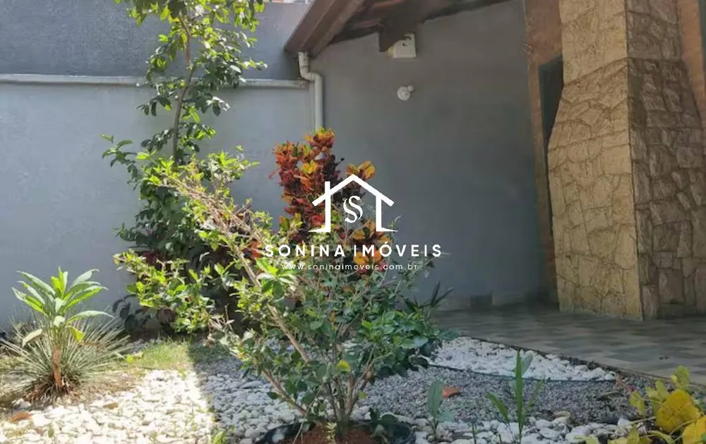 Casa, 4 quartos, 211 m² - Foto 1