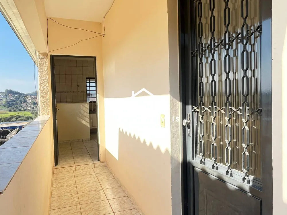 Casa, 4 quartos, 180 m² - Foto 2