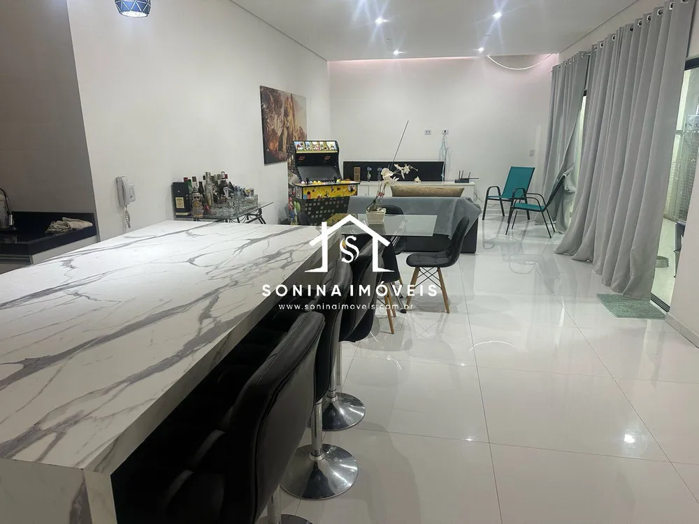 Casa, 4 quartos, 200 m² - Foto 3