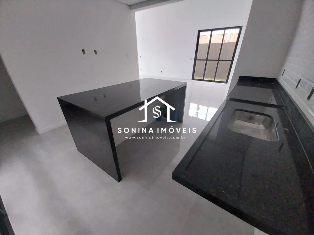 Casa, 3 quartos, 193 m² - Foto 2