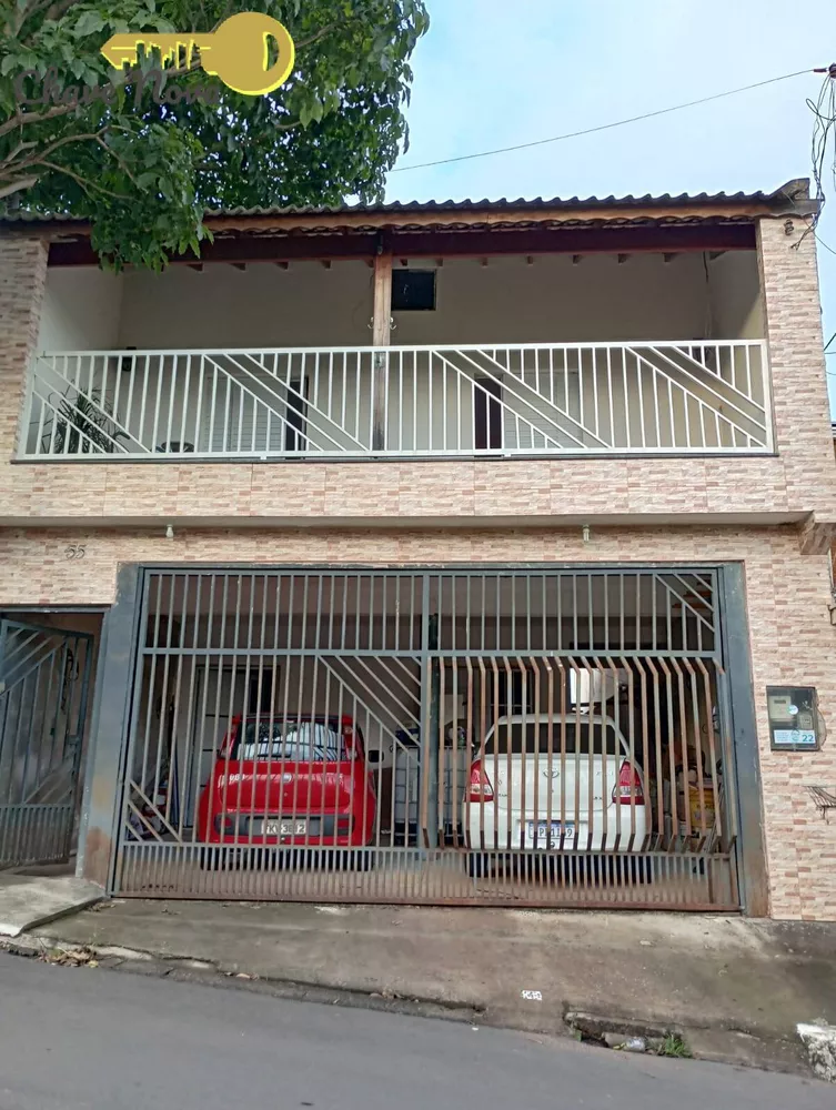 Casa à venda com 4 quartos, 130m² - Foto 2