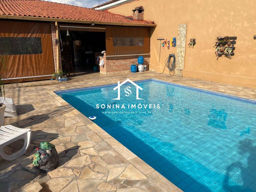 Casa à venda e aluguel com 3 quartos, 230m² - Foto 5