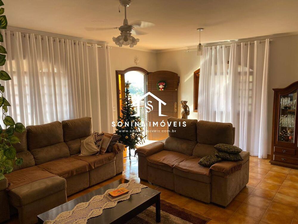 Casa à venda e aluguel com 3 quartos, 230m² - Foto 6