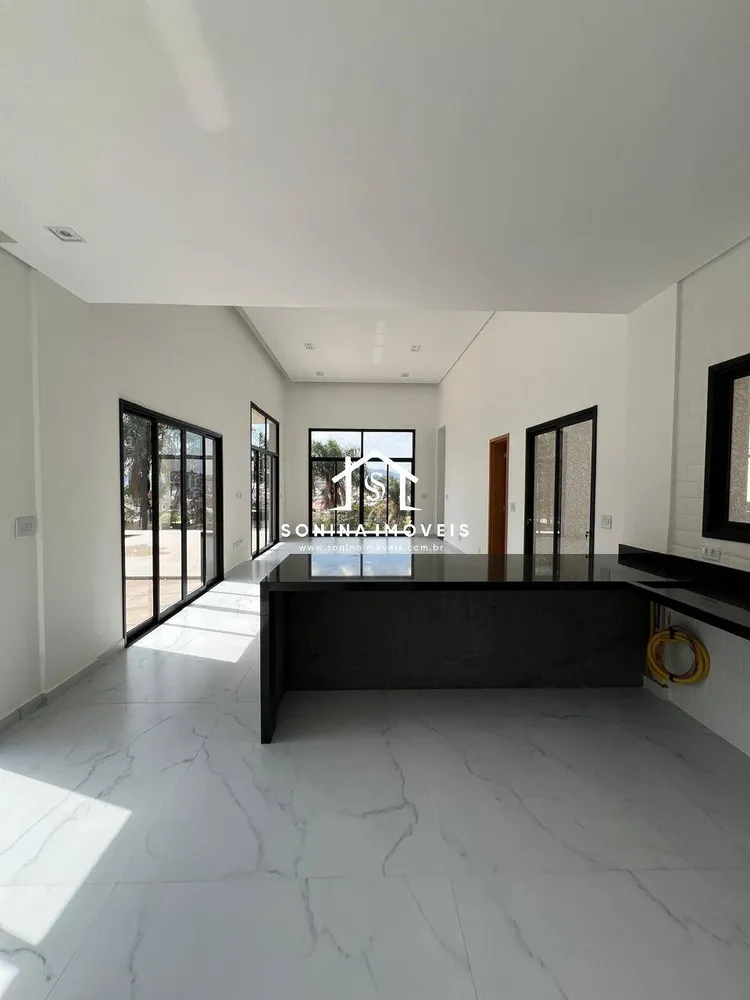 Casa, 3 quartos, 290 m² - Foto 2