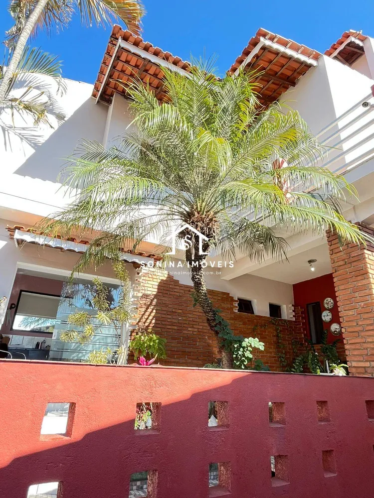 Casa, 3 quartos, 280 m² - Foto 1