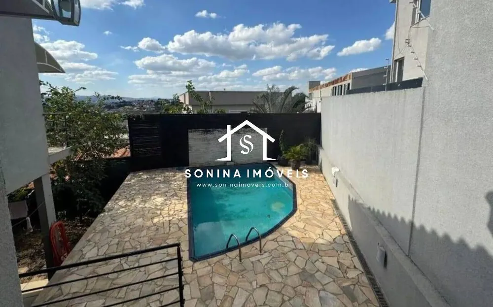 Casa, 3 quartos, 230 m² - Foto 1