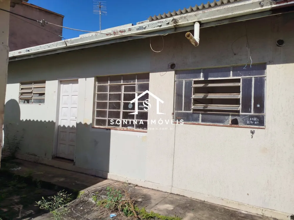 Casa, 5 quartos, 232 m² - Foto 1