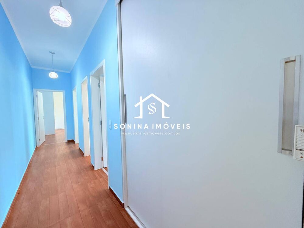 Casa à venda com 3 quartos, 220m² - Foto 4