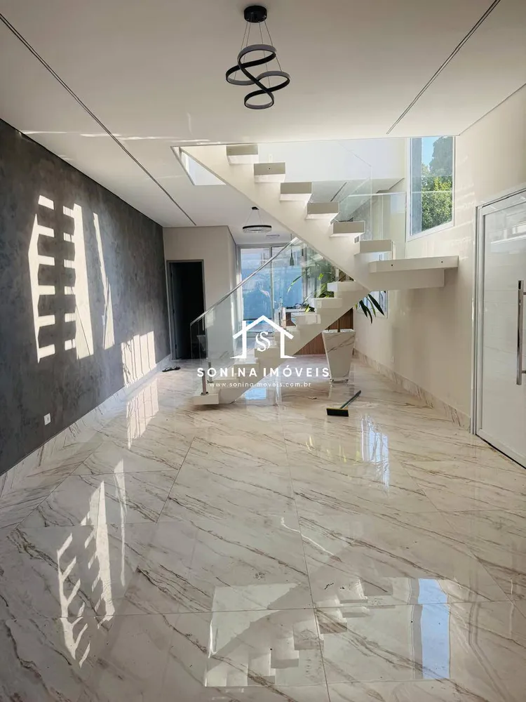 Casa, 3 quartos, 186980 m² - Foto 1