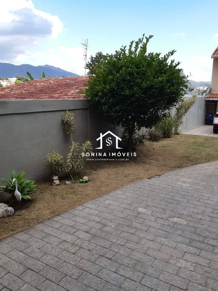 Casa, 5 quartos, 256 m² - Foto 3