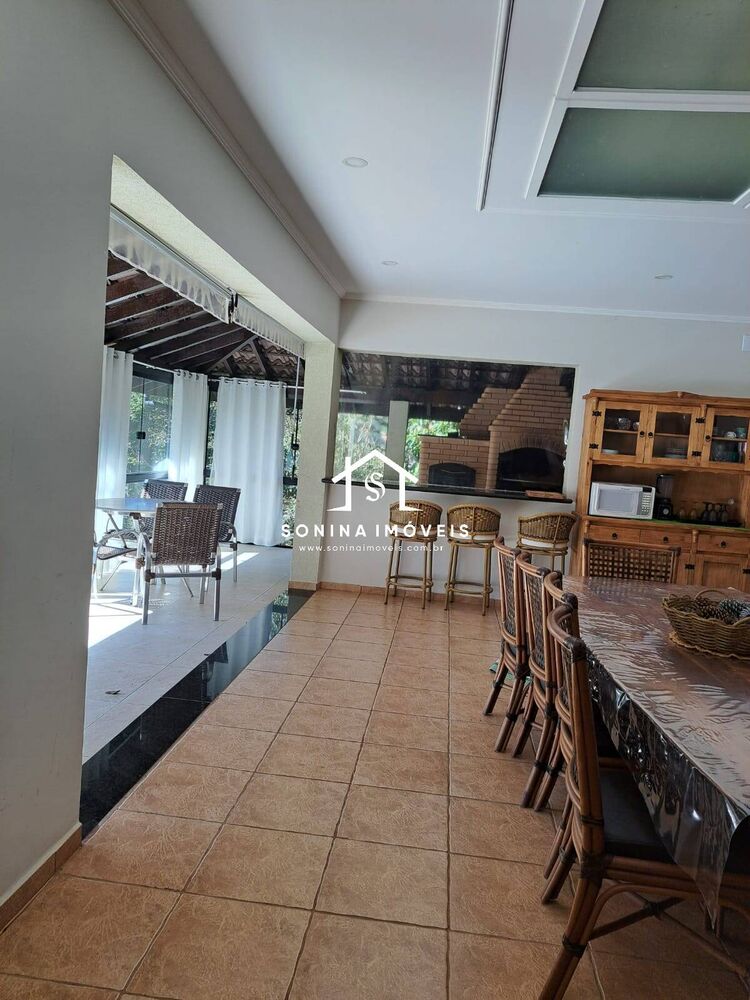 Casa à venda com 5 quartos, 421m² - Foto 8