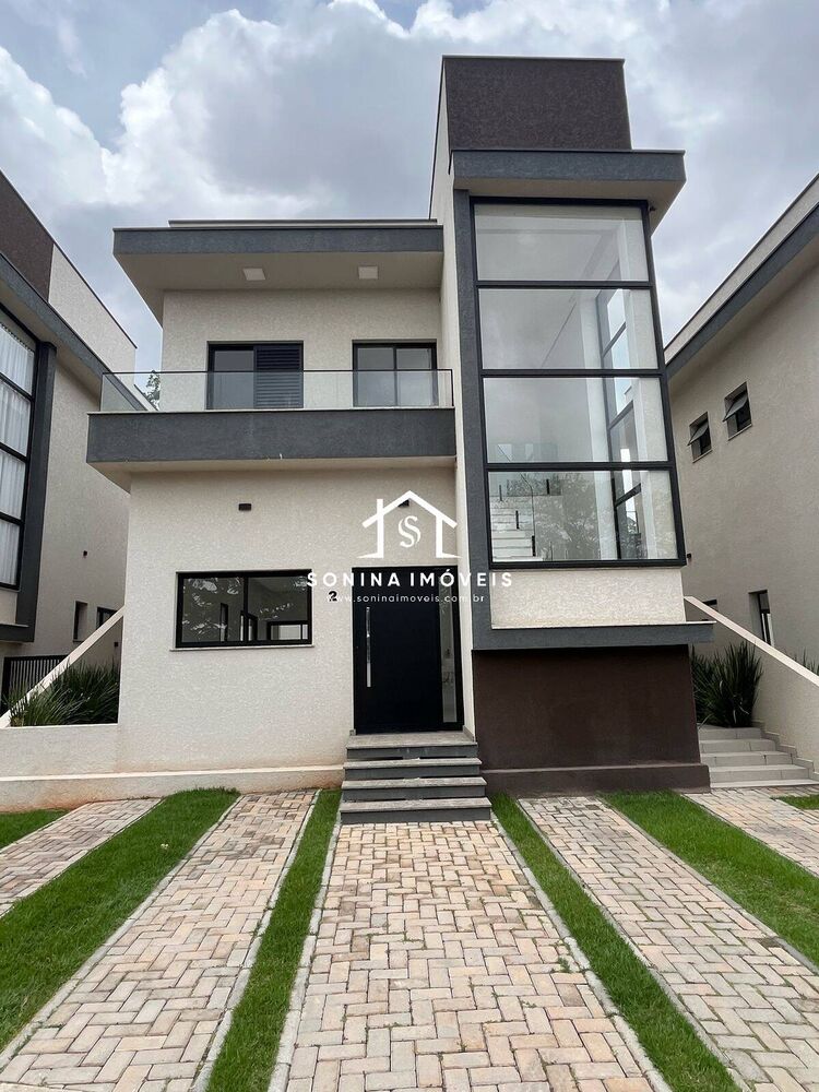Sobrado para alugar com 3 quartos, 173m² - Foto 1