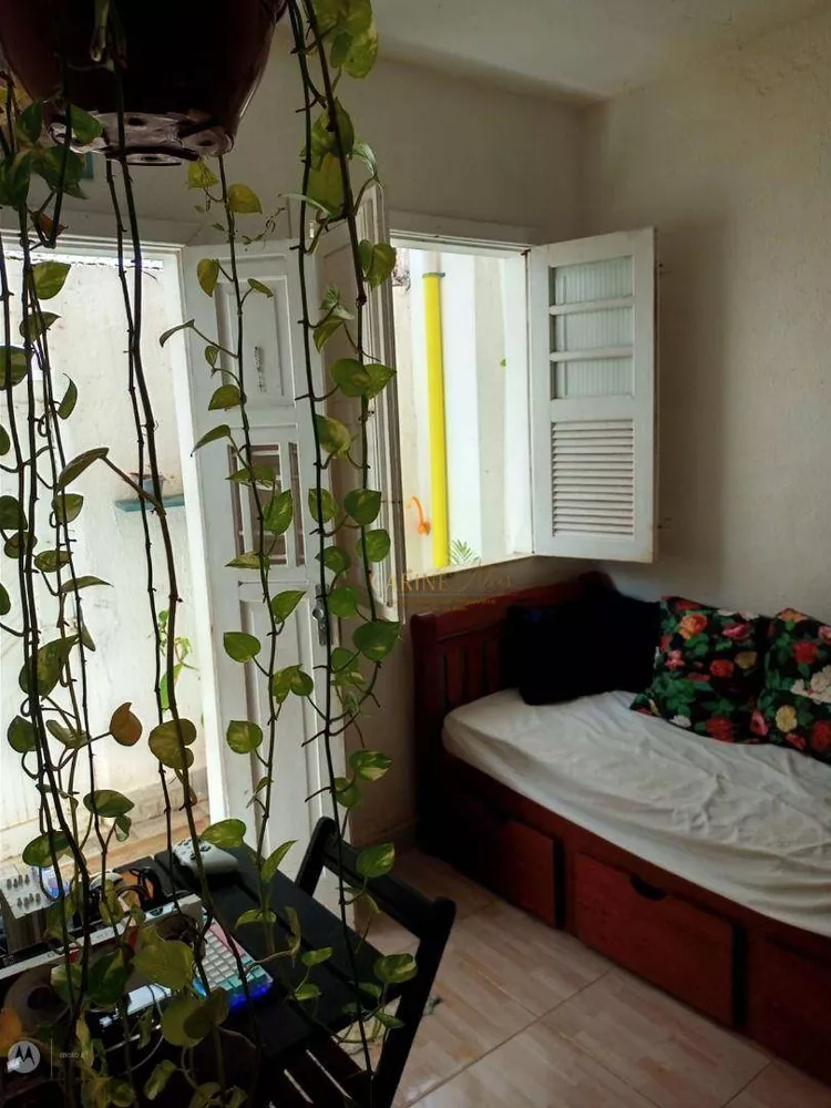 Casa à venda com 3 quartos, 60m² - Foto 3