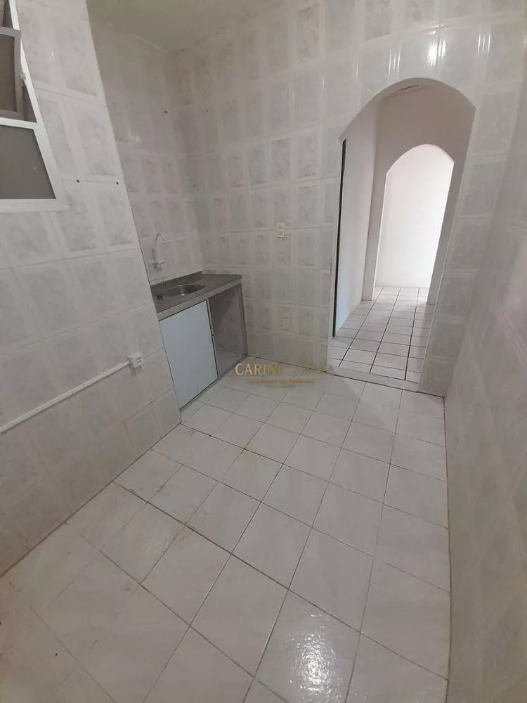 Apartamento à venda com 2 quartos, 70m² - Foto 4