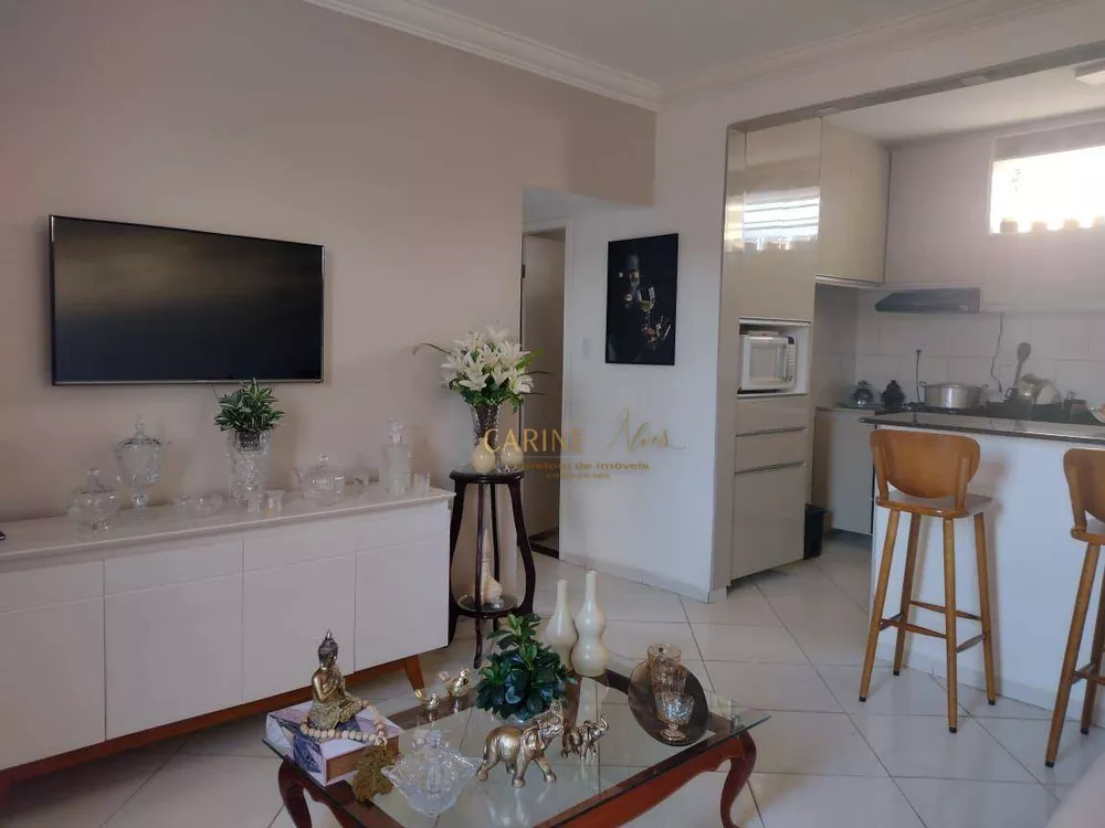 Apartamento à venda com 2 quartos, 70m² - Foto 1