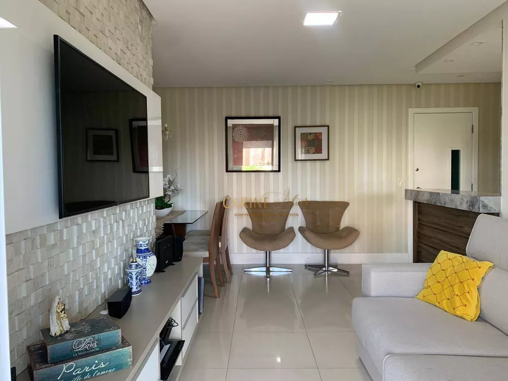 Apartamento à venda com 2 quartos, 67m² - Foto 1