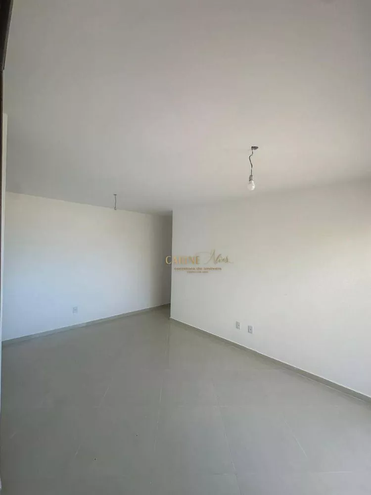 Apartamento à venda com 2 quartos, 71m² - Foto 2