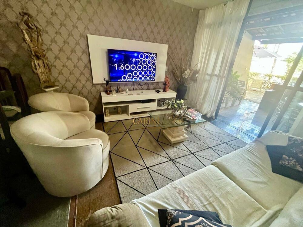 Casa à venda com 2 quartos, 110m² - Foto 1